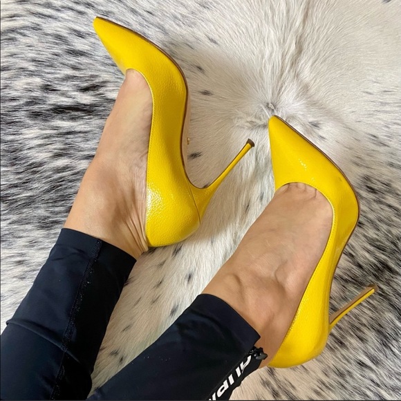 SERGIO ROSSI “GODIVA” PEBBLED LEATHER STILETTOS, SZ IT/38 YELLOW - Picture 7 of 12